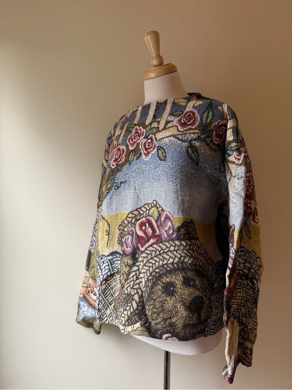 Vintage Teddy Tapestry Floral Rose Print Long Sleeve Top Cottagecore